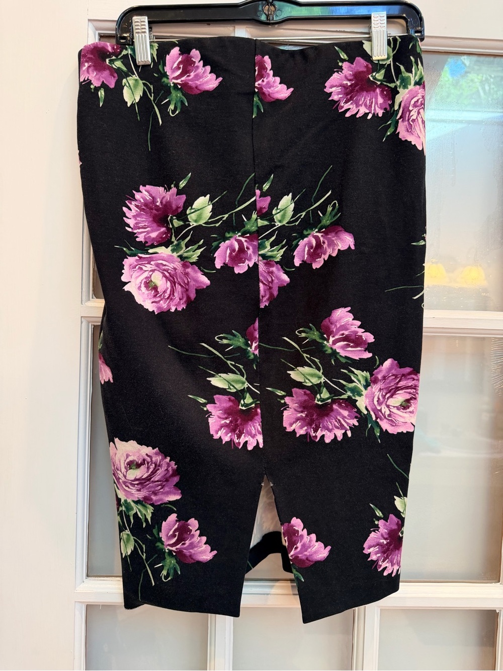 Torrid Retro Y2K Black Floral Pencil Skirt Purple Roses Front Zip Punk Size Med - Picture 3 of 9